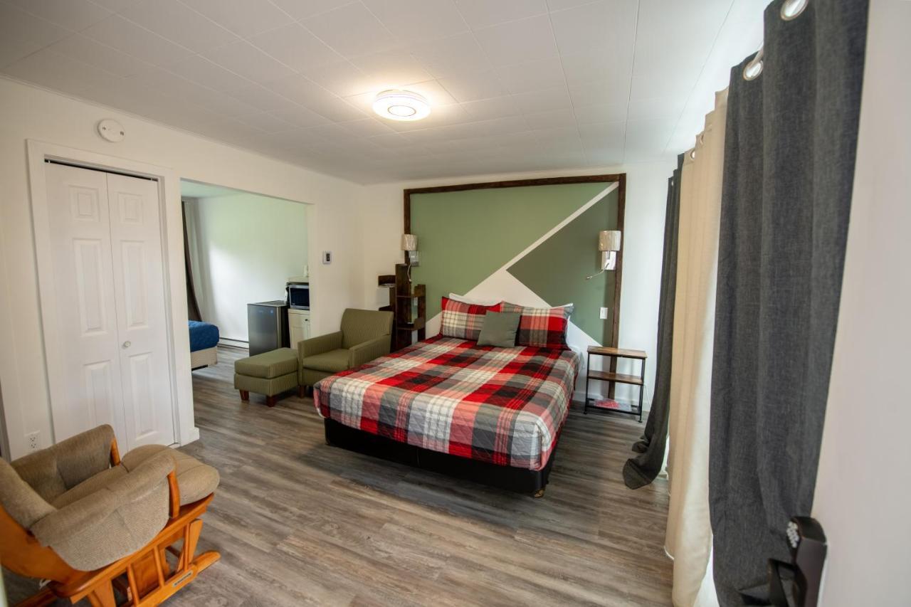 Motel Fleur De Lys Magog Exteriér fotografie