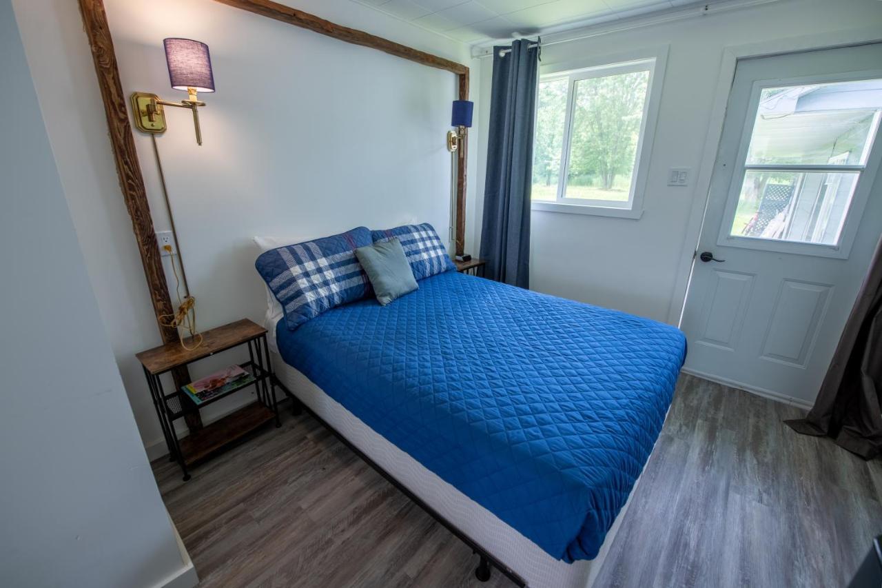 Motel Fleur De Lys Magog Exteriér fotografie