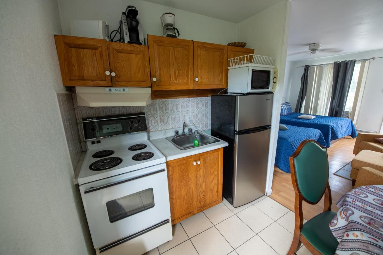 Motel Fleur De Lys Magog Exteriér fotografie