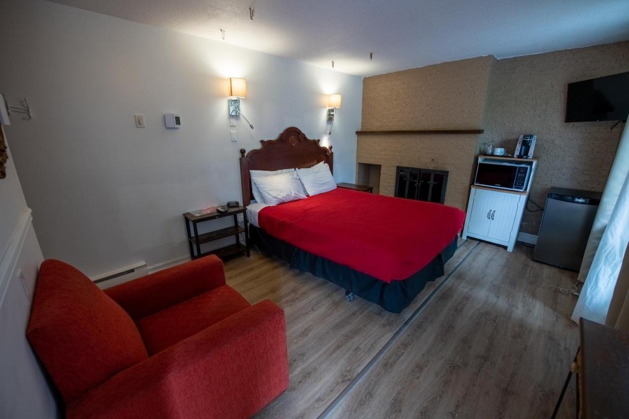 Motel Fleur De Lys Magog Exteriér fotografie