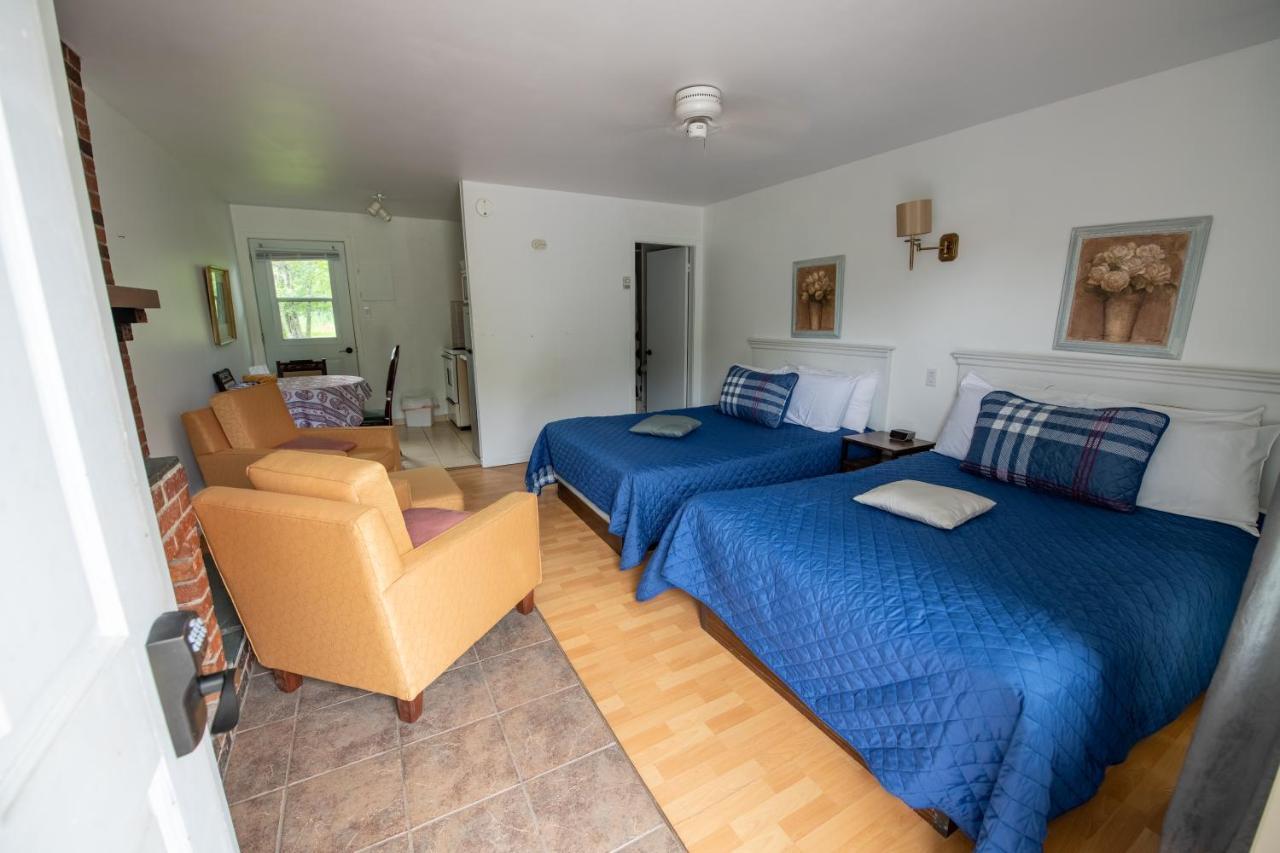 Motel Fleur De Lys Magog Exteriér fotografie