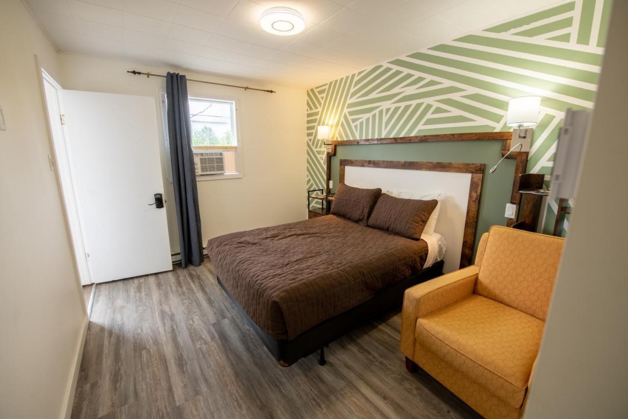 Motel Fleur De Lys Magog Exteriér fotografie