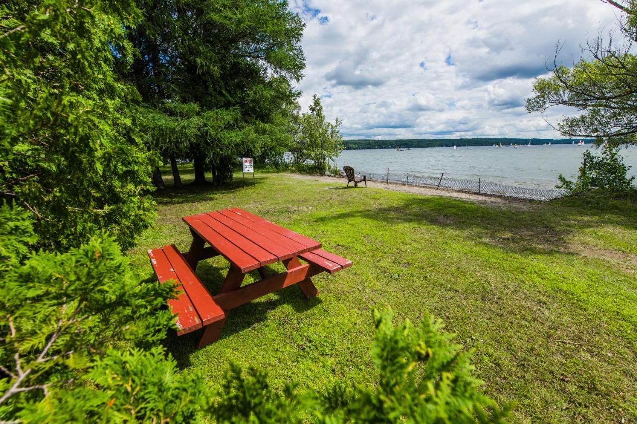 Motel Fleur De Lys Magog Exteriér fotografie