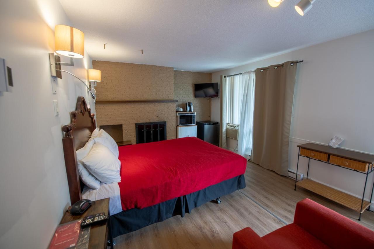 Motel Fleur De Lys Magog Exteriér fotografie