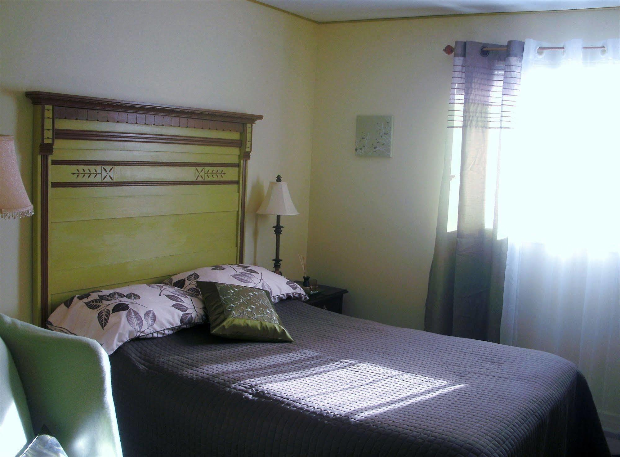 Motel Fleur De Lys Magog Exteriér fotografie